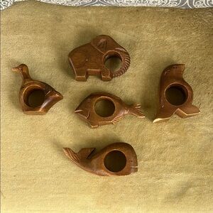 Set of 5 vtg Hand carved wood napkin rings animals elephant duck fish whale seal
